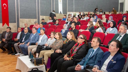 Selçuk Üniversitesi'nde Uluslararası Ekolojik Yapay Zeka Çalıştayı Başladı!